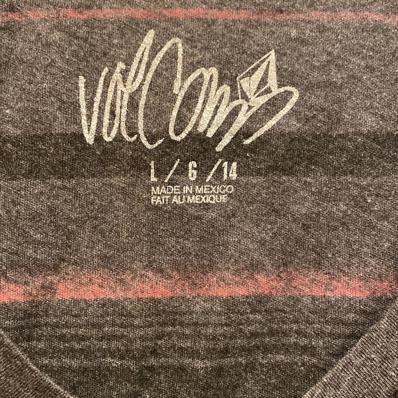 Volcom v-neck short sleeved striped pocket t-shirt - Picture 3 of 3